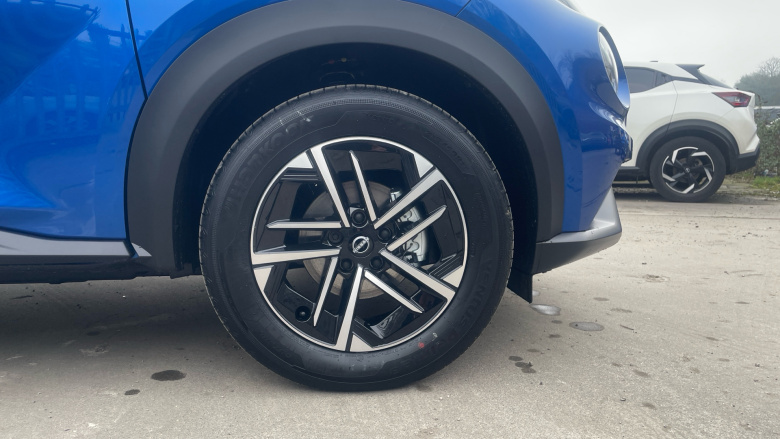 Nissan Juke 1.0 DiG-T N-Connecta 5dr Petrol Hatchback